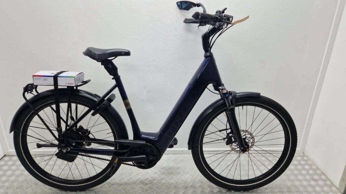 Foto van Trek District + 5 Stadsfiets Bosch motor 55cm tweedehands via Budget Bike